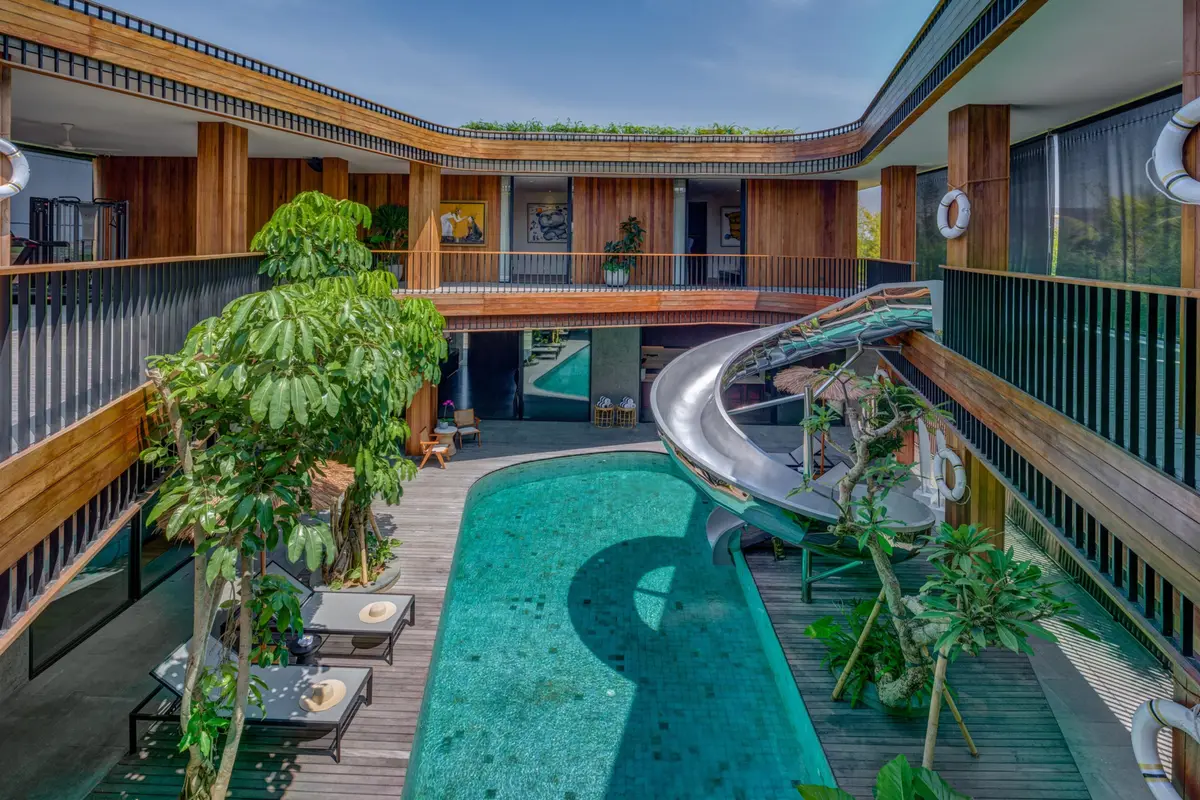 Akashi Residence — photo 1
